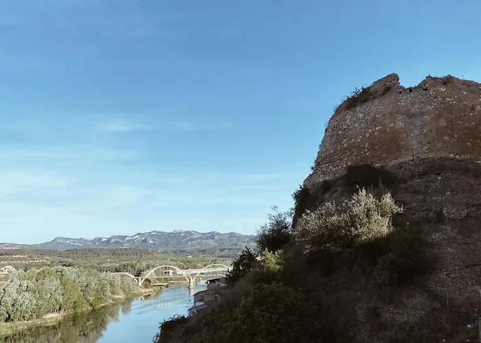 Casa Cardona 埃布罗河畔莫拉